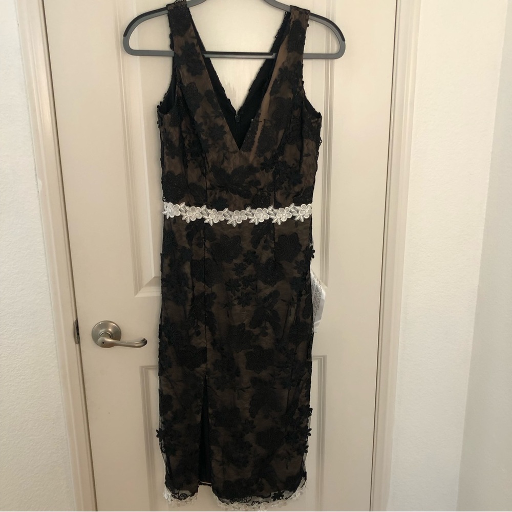 New  NWT Dress The Population Black White Floral Embroidered Dress Sz Small